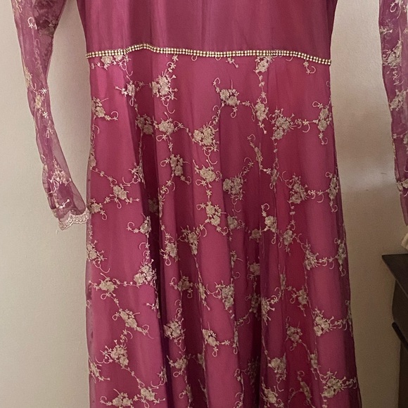 Mauve pink Indian/Pakistani dress - Picture 2 of 2